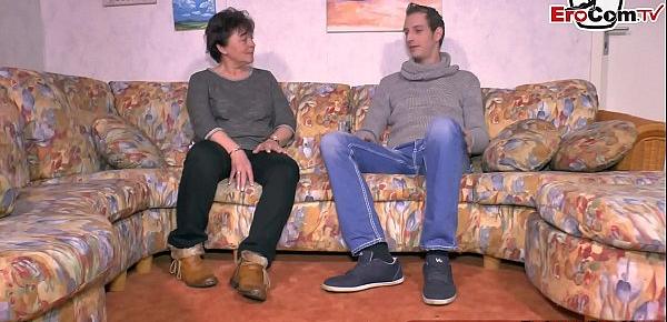  Deutsche Oma verführt jungen Mann mit ihrer Erfahrung